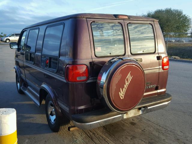 2B6HB21X7VK589448 - 1997 DODGE RAM VAN B2 BURGUNDY photo 3