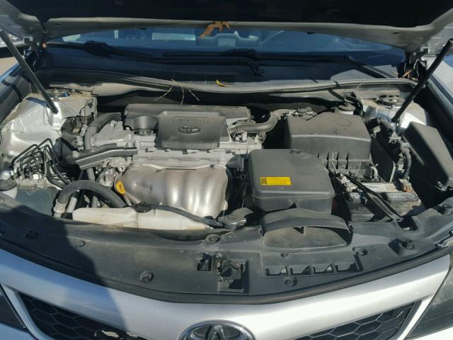 4T1BF1FK4CU027636 - 2012 TOYOTA CAMRY BASE SILVER photo 7