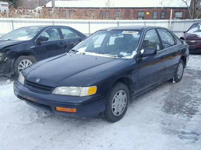 JHMCD5635SC021295 - 1995 HONDA ACCORD LX BLACK photo 2