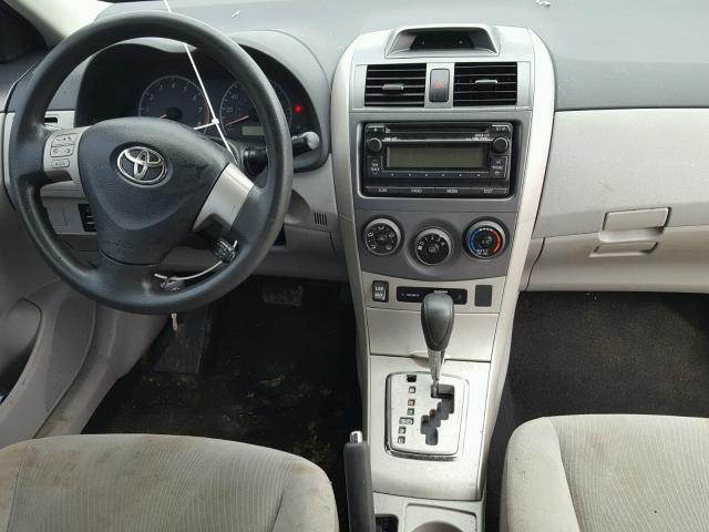 5YFBU4EE0CP036547 - 2012 TOYOTA COROLLA BA WHITE photo 9