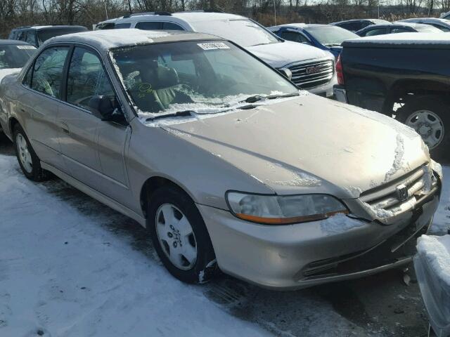 1HGCG16521A013797 - 2001 HONDA ACCORD EX GOLD photo 1