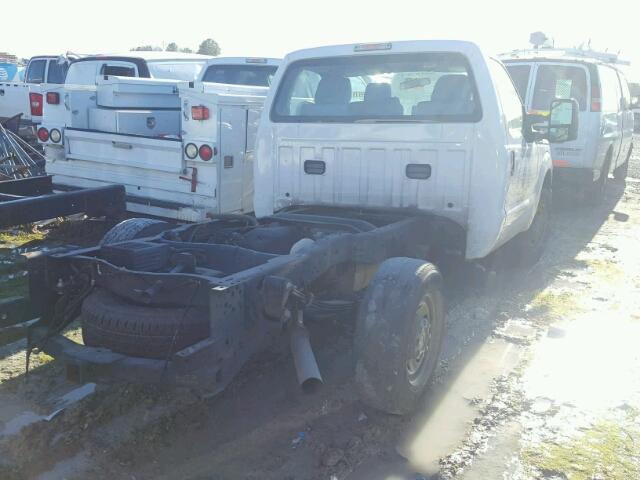 1FDBF2A64FEA89679 - 2015 FORD F250 SUPER WHITE photo 4