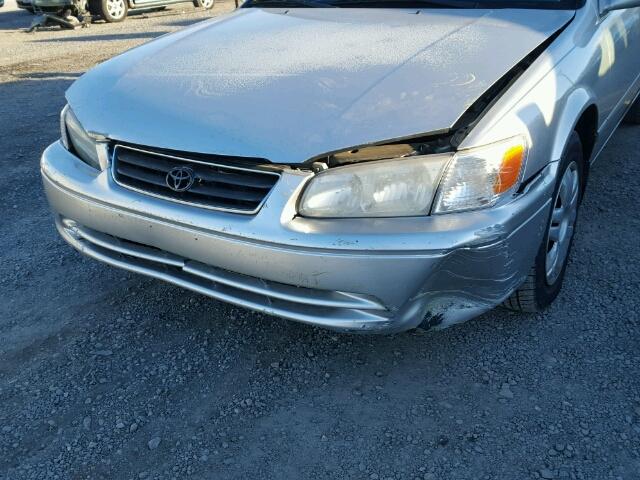 4T1BF22K0YU111309 - 2000 TOYOTA CAMRY LE SILVER photo 9