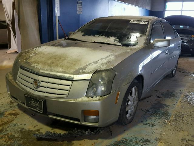 1G6DP577360146997 - 2006 CADILLAC CTS HI FEA BEIGE photo 2