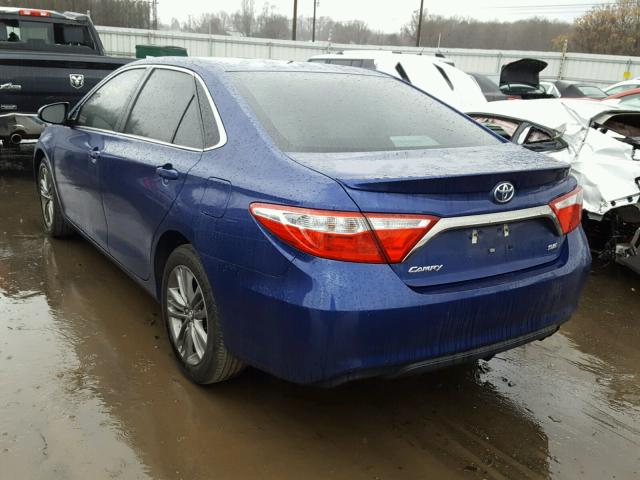 4T1BF1FK6GU614846 - 2016 TOYOTA CAMRY LE BLUE photo 3