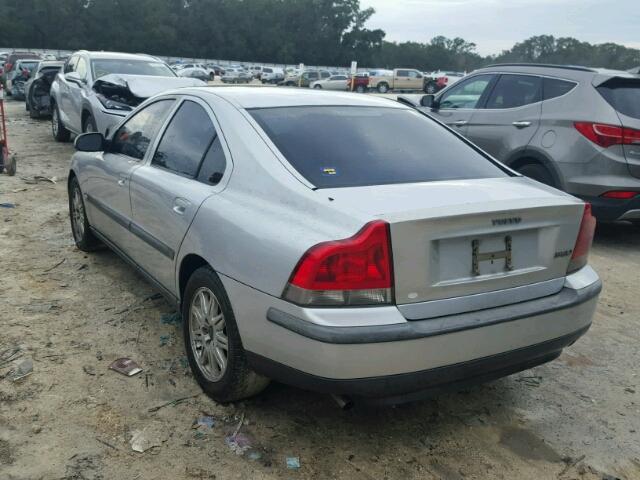 YV1RS61T132260178 - 2003 VOLVO S60 SILVER photo 3