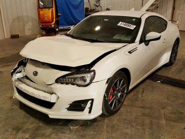 JF1ZCAC13H9601182 - 2017 SUBARU BRZ 2.0 LI WHITE photo 2