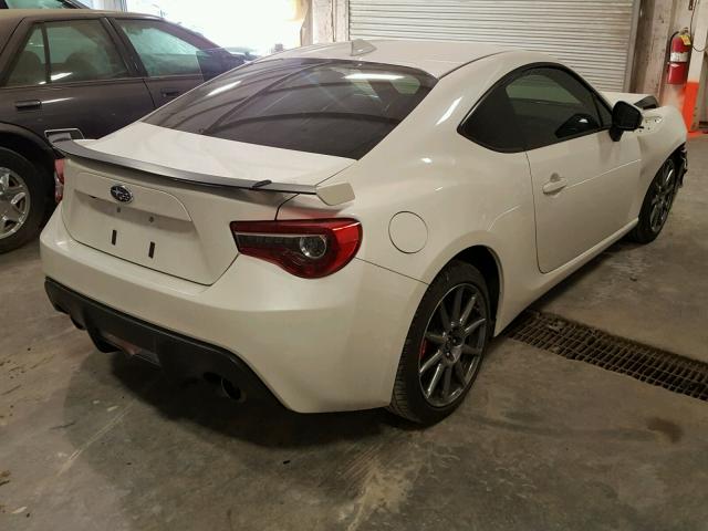 JF1ZCAC13H9601182 - 2017 SUBARU BRZ 2.0 LI WHITE photo 4