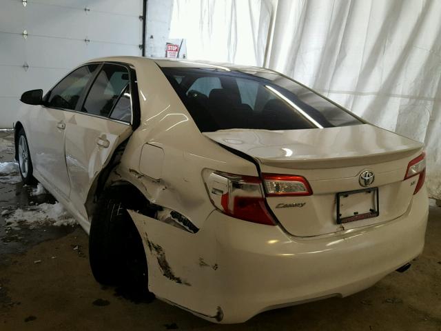 4T1BF1FK5DU220170 - 2013 TOYOTA CAMRY L WHITE photo 3