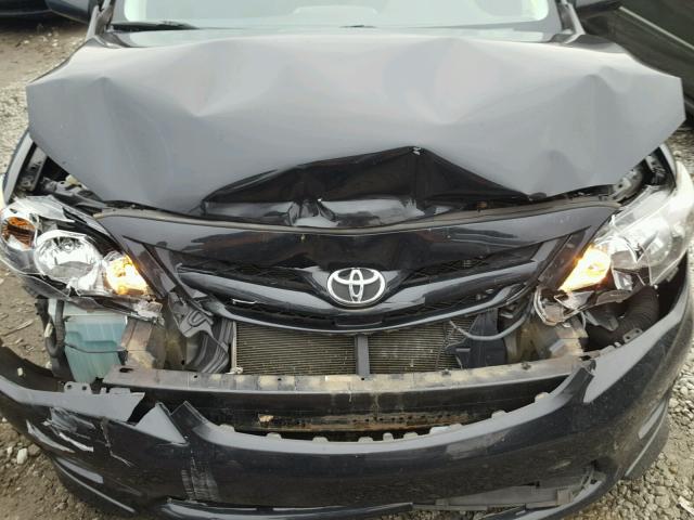 5YFBU4EE4BP001587 - 2011 TOYOTA COROLLA BA BLACK photo 7