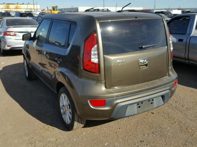 KNDJT2A65D7483654 - 2013 KIA SOUL + GREEN photo 3