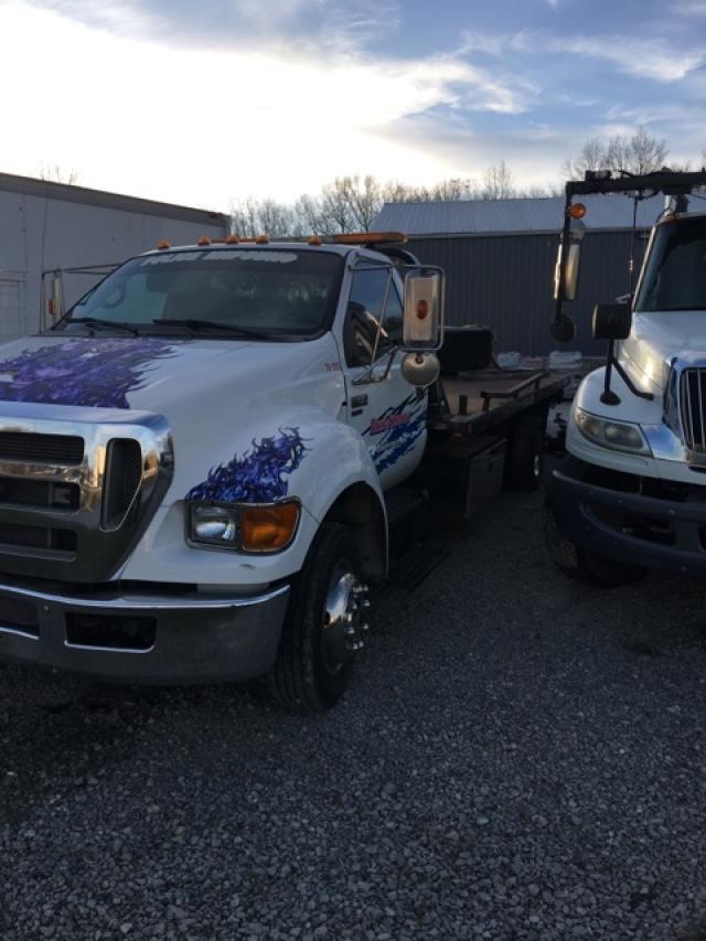 3FRNF65C48V662910 - 2008 FORD F650 SUPER WHITE photo 8