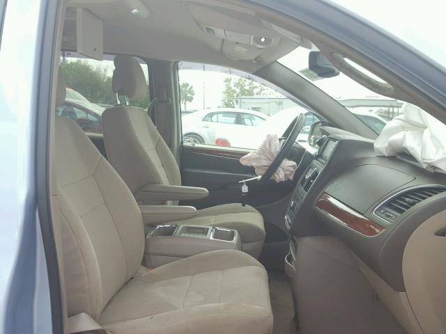 2C4RC1BG5CR303512 - 2012 CHRYSLER TOWN & COU Mavi foto 5