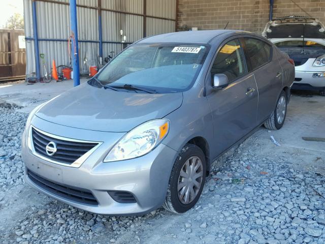 3N1CN7AP0CL868531 - 2012 NISSAN VERSA S SILVER photo 2