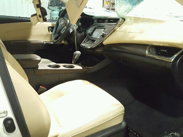 4T1BK1EB7GU201122 - 2016 TOYOTA AVALON XLE WHITE photo 5