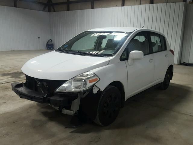 3N1BC13E68L430002 - 2008 NISSAN VERSA S WHITE photo 2