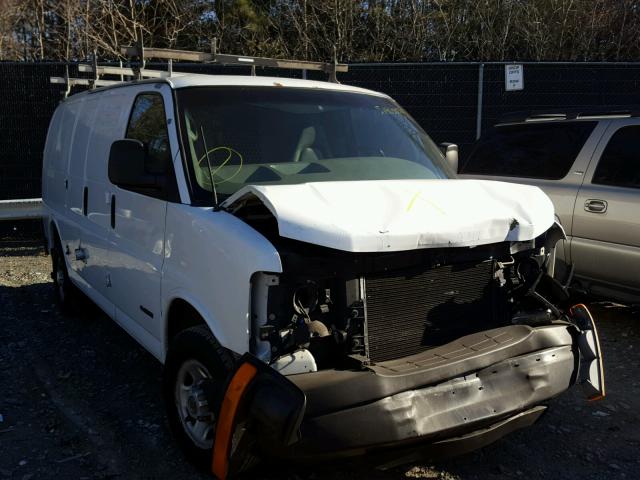 1GCGG25V541106566 - 2004 CHEVROLET EXPRESS G2 WHITE photo 1