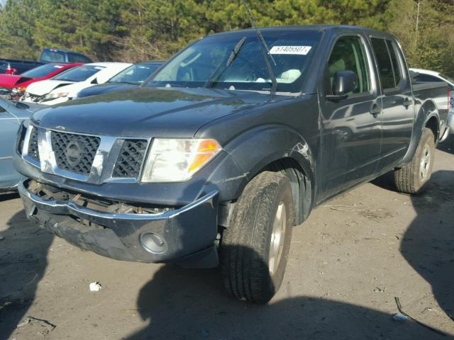 1N6AD07U16C469975 - 2006 NISSAN FRONTIER C GRAY photo 2