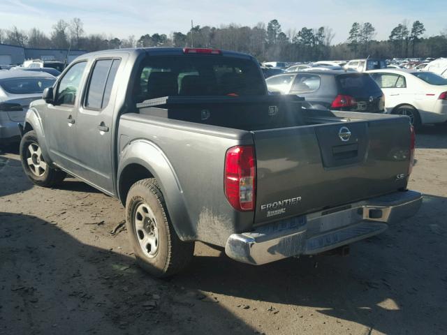 1N6AD07U16C469975 - 2006 NISSAN FRONTIER C GRAY photo 3