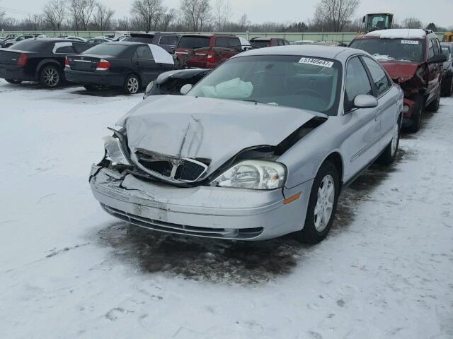 1MEFM50U82A647093 - 2002 MERCURY SABLE GS SILVER photo 2