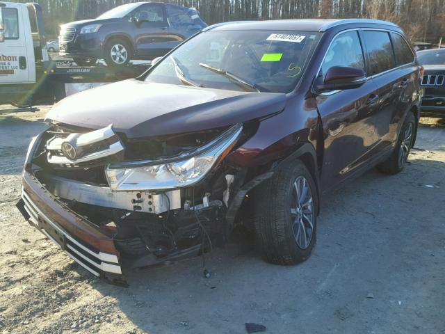 5TDJZRFHXHS426217 - 2017 TOYOTA HIGHLANDER MAROON photo 2