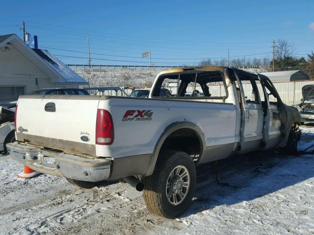 1FTWW31P45EA51789 - 2005 FORD F350 SRW S WHITE photo 4