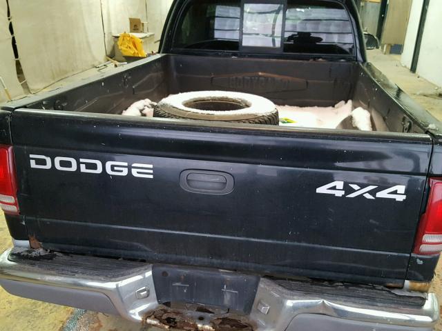 1B7GG26X5XS299705 - 1999 DODGE DAKOTA BLACK photo 6