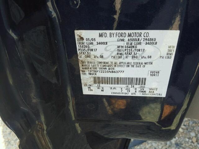 1FTRF12235NB63777 - 2005 FORD F150 BLACK photo 10