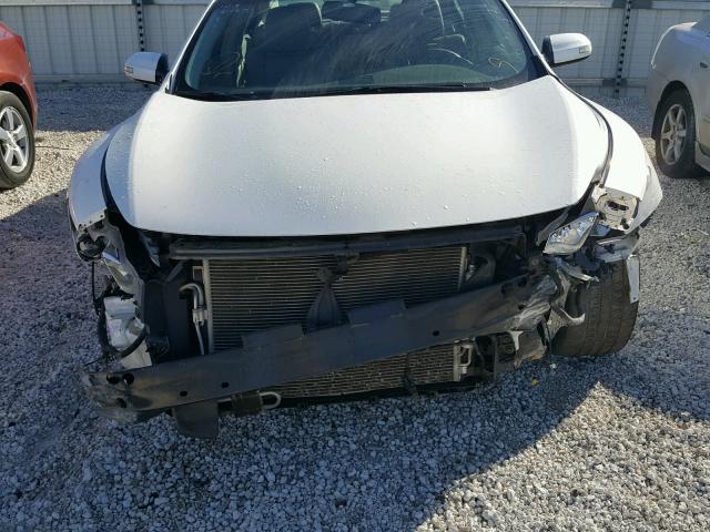 1N4AA51E89C857452 - 2009 NISSAN MAXIMA S WHITE photo 9