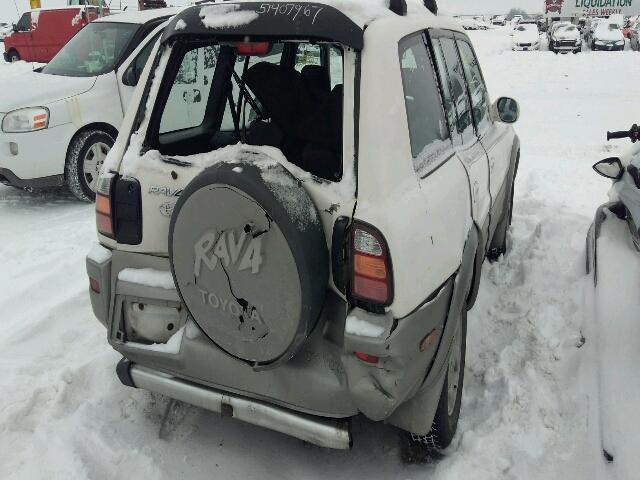 JT3HP10V8Y7154575 - 2000 TOYOTA RAV4 WHITE photo 4