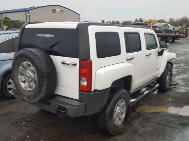 5GTEN13E488179623 - 2008 HUMMER H3 WHITE photo 4