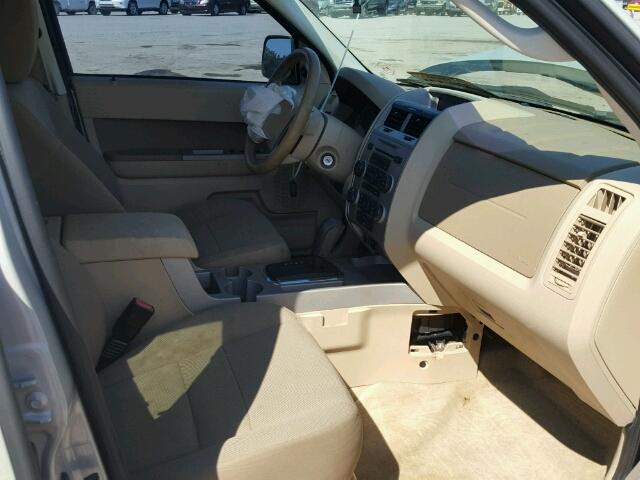 1FMCU93G79KB93100 - 2009 FORD ESCAPE XLT BEIGE photo 5