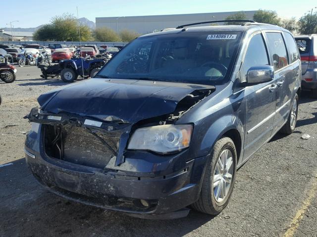 2A8HR64X18R827132 - 2008 CHRYSLER TOWN & COU BLUE photo 2