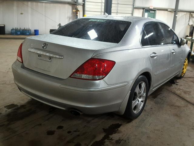 JH4KB165X5C007182 - 2005 ACURA RL SILVER photo 4