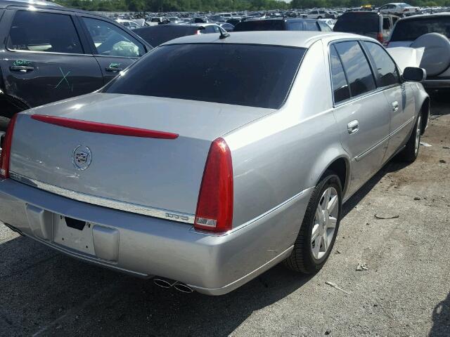 1G6KD57Y26U146054 - 2006 CADILLAC DTS SILVER photo 4