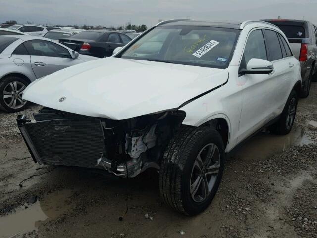 WDC0G4JB6JF314666 - 2018 MERCEDES-BENZ GLC 300 WHITE photo 2