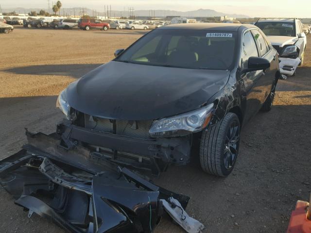 4T1BF1FK4HU634871 - 2017 TOYOTA CAMRY LE BLACK photo 2