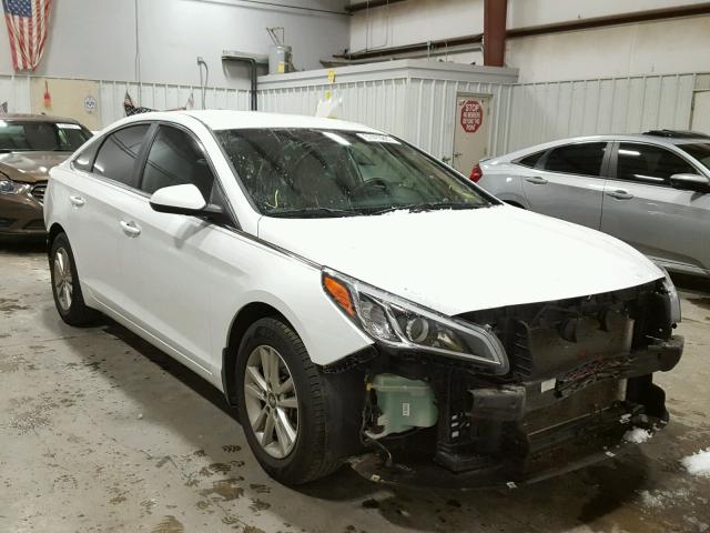 5NPE24AF1FH184919 - 2015 HYUNDAI SONATA SE WHITE photo 1