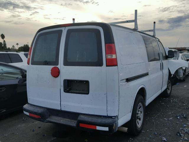 1GCSGAFX5D1159580 - 2013 CHEVROLET EXPRESS G1 WHITE photo 4