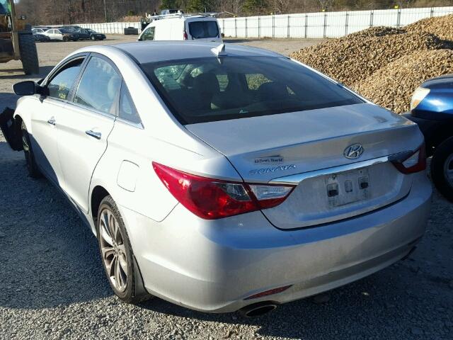 5NPEC4AC6BH153095 - 2011 HYUNDAI SONATA SE SILVER photo 3