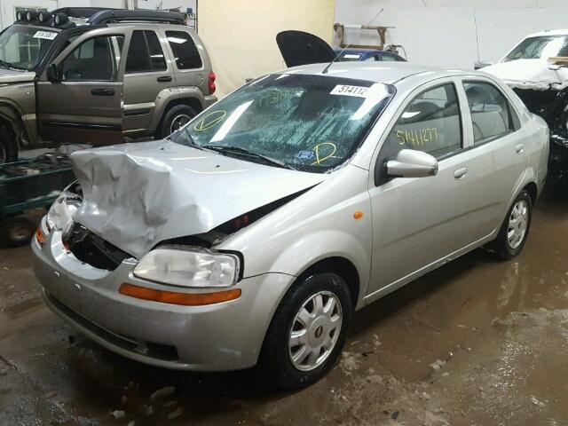 KL1TJ52604B161149 - 2004 CHEVROLET AVEO LS SILVER photo 2