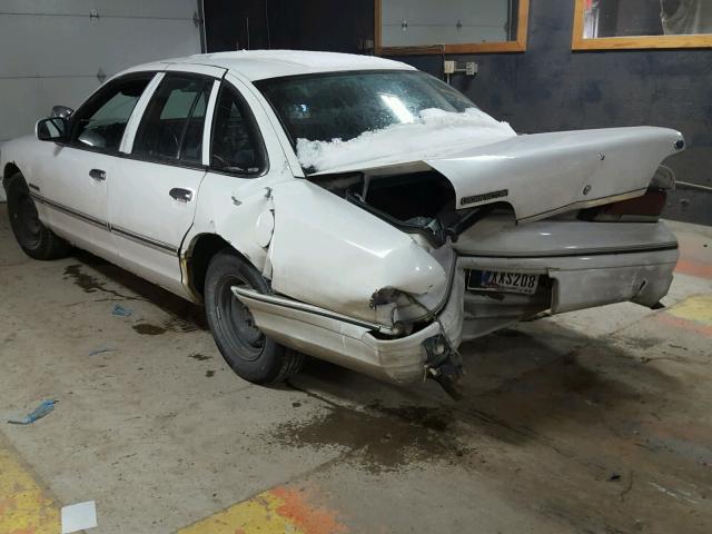 2FACP72W6NX245497 - 1992 FORD CROWN VICT WHITE photo 3