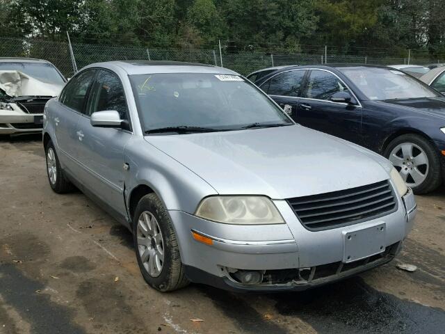 WVWPD63BX2P300724 - 2002 VOLKSWAGEN PASSAT GLS SILVER photo 1