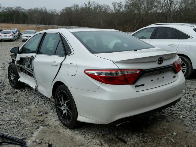 4T1BF1FK4GU153095 - 2016 TOYOTA CAMRY LE WHITE photo 3