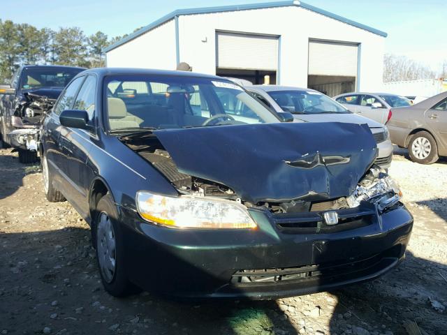 1HGCG5648WA170448 - 1998 HONDA ACCORD LX GREEN photo 1