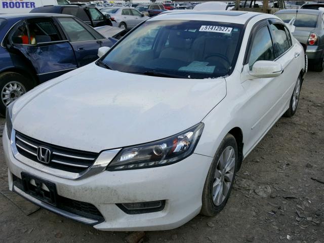 1HGCR3F87DA014075 - 2013 HONDA ACCORD EXL WHITE photo 2