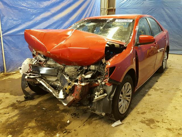 4T1BF1FK6DU713288 - 2013 TOYOTA CAMRY L RED photo 2