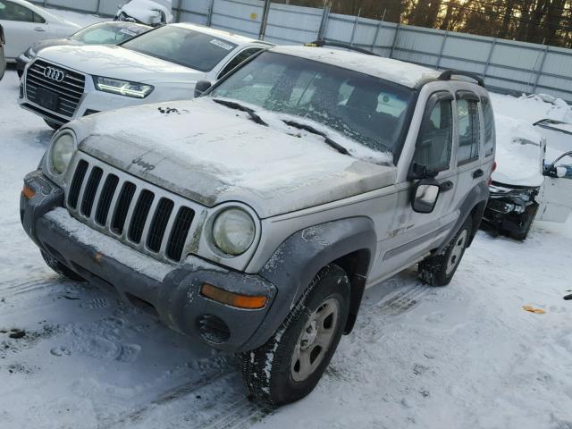 1J4GL48K02W101777 - 2002 JEEP LIBERTY SP SILVER photo 2