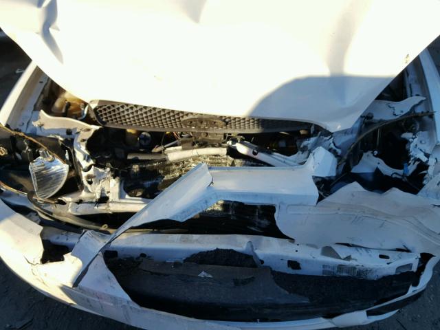 1FAFP532X6A237796 - 2006 FORD TAURUS SE WHITE photo 9