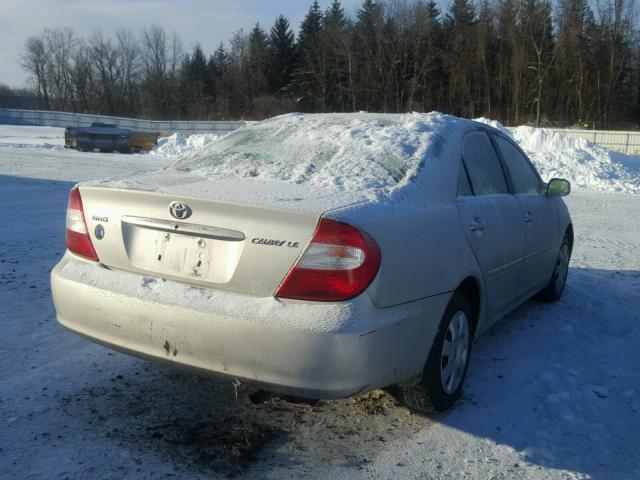 4T1BE32K13U184271 - 2003 TOYOTA CAMRY LE SILVER photo 4